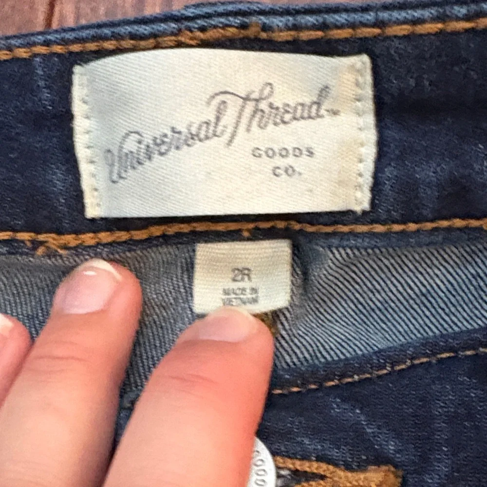 Classic Blue Wide-Leg Jeans - Picture 4 of 4